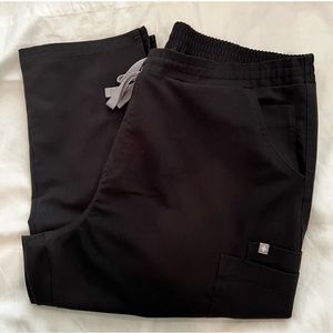 Women's Black Yola™ - Skinny
Scrub Pants